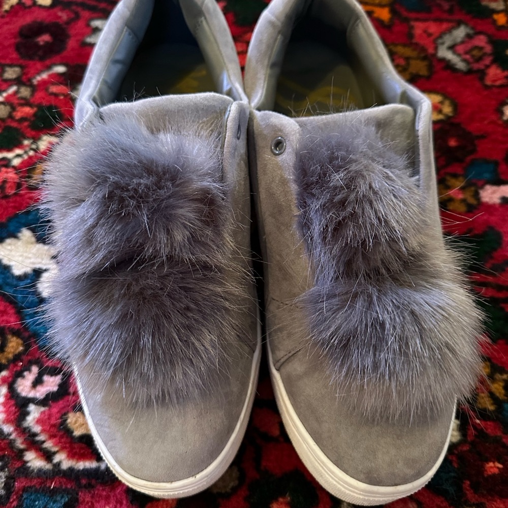 Sam Edelman Leya Pom Pom Sneaker